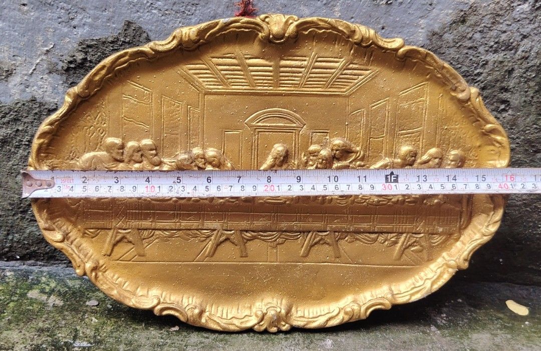 Vintage last supper oval shape (Category: Vintage Collectibles) located in Caloocan City. Submitted by zenmountain-d8b1c0 (Listing ID 1459806369, Image 3). Description: .