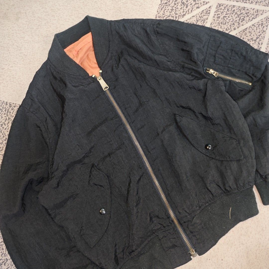 Vintage MA-1 Flight Bomber Jacket (Category: Coats, Jackets and Outerwear) located in Tanay. Submitted by polothriftedit (Listing ID 1459847227, Image 3). Description: No issue Excellent condition Color rate: 10/10 Ideal zipper Nylon material No loose stitches, no distressing dimes: width: 23.25" length: 25.5" no return, no exchange, no refund [ pwede tumawad kahit walang kasalanan ].