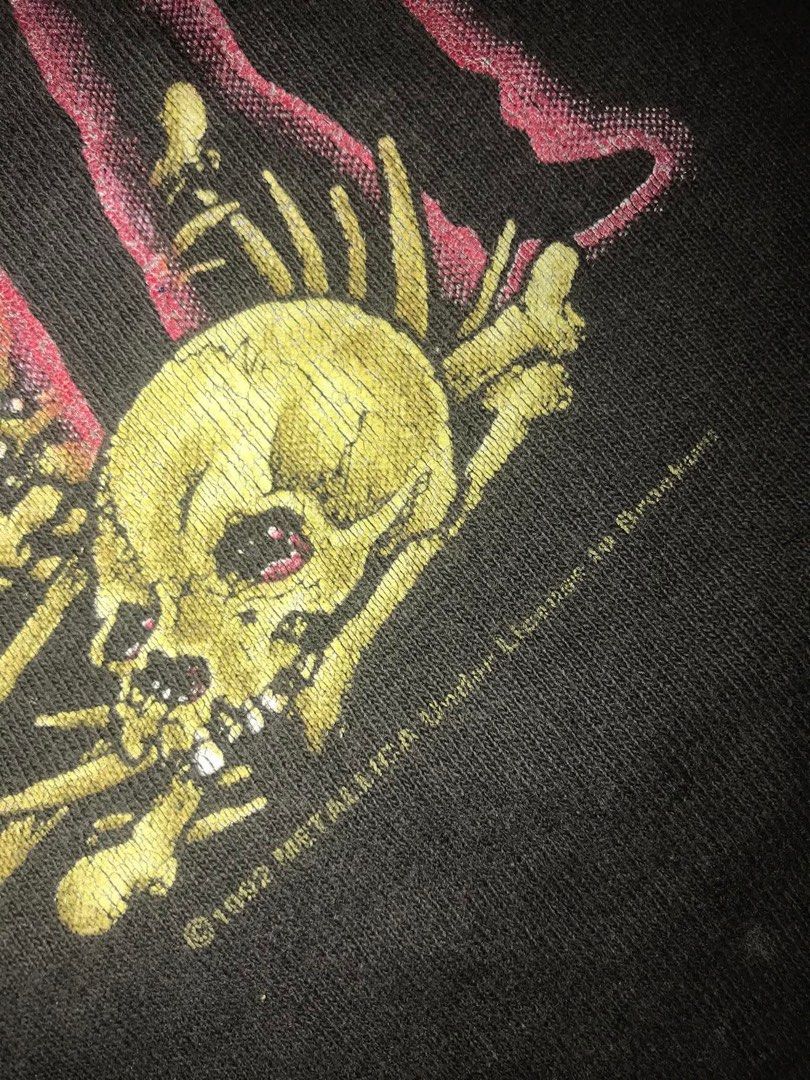 Vintage metallica (Category: Activewear) located in Manila. Submitted by aj2025. (Listing ID 1459799789, Image 3). Description: The Unforgiven shirt Vintage metallica Size Xl Offer your price.
