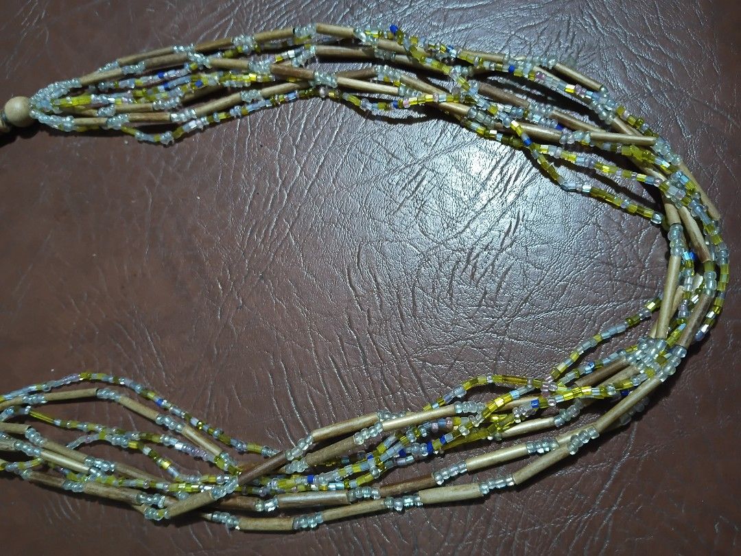 Vintage multistrand beaded necklace (Category: Other Accessories) located in Paranaque City. Submitted by 4thestate.surplusan (Listing ID 1459795826, Image 3). Description: vintage multistrand beaded necklace.