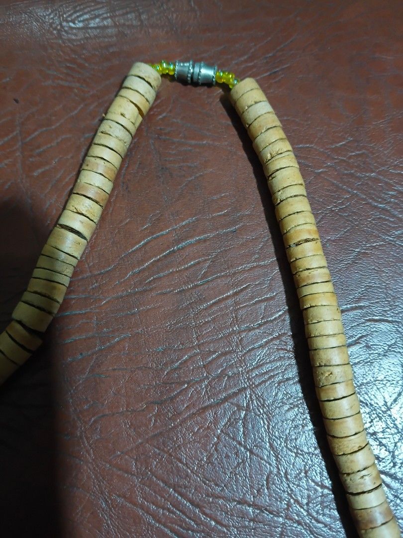 Vintage multistrand beaded necklace (Category: Other Accessories) located in Paranaque City. Submitted by 4thestate.surplusan (Listing ID 1459795826, Image 2). Description: vintage multistrand beaded necklace.