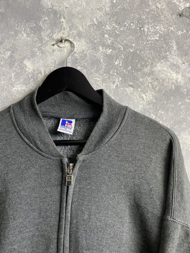 Vintage Russell Athletic Zip Up (Category: Coats, Jackets and Outerwear) located in Pasig City. Submitted by lumangkamisa (Listing ID 1459844082, Image 2). Description: XL Made in USS.