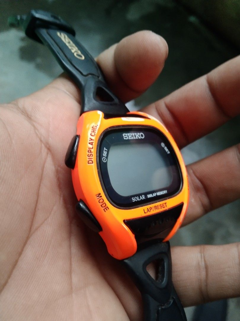 Vintage Seiko Prospex super runner watch (Category: Looking For) located in Caloocan City. Submitted by noeld316982578 (Listing ID 1459815788, Image 3). Description: pm sa my gusto unit only Taguig location.