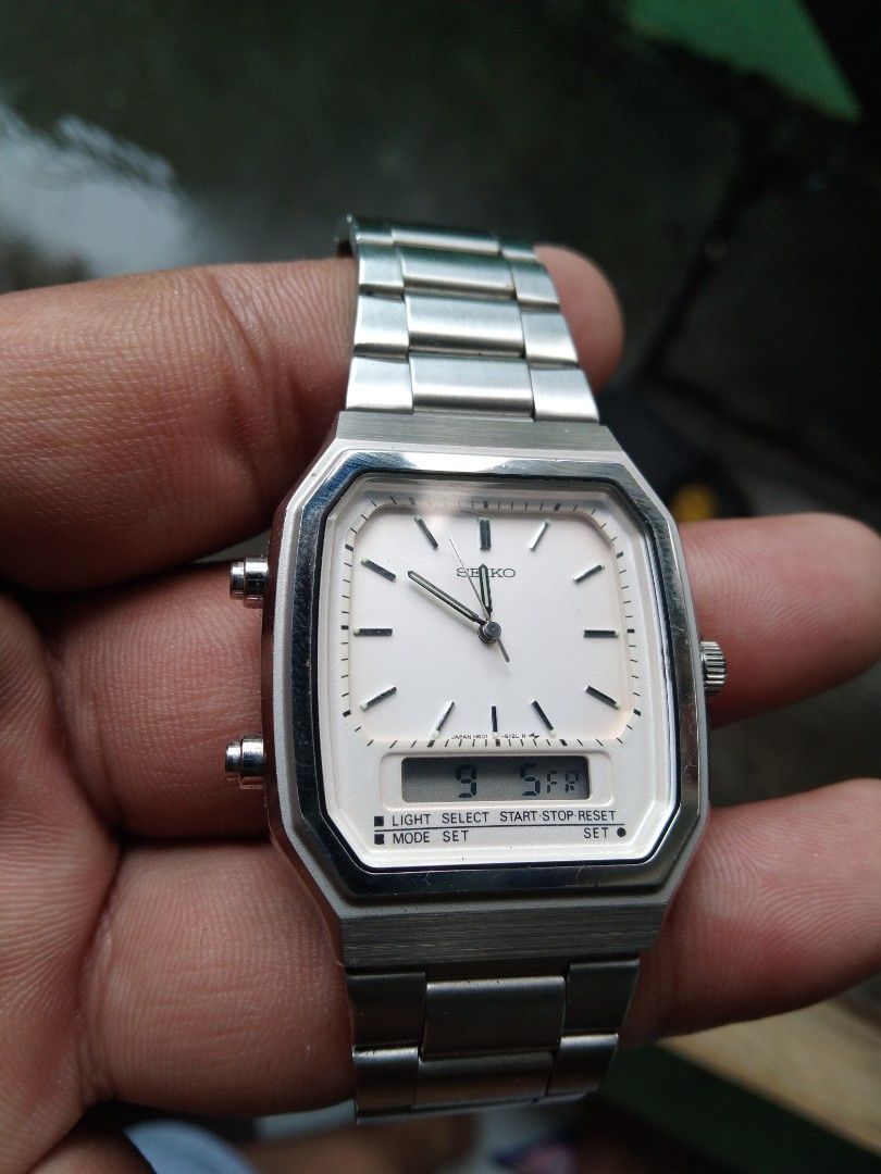 Vintage Seiko watch (Category: Looking For) located in Caloocan City. Submitted by noeld316982578 (Listing ID 1459815243, Image 1). Description: pm sa my gusto unit only makinis pa Taguig location.