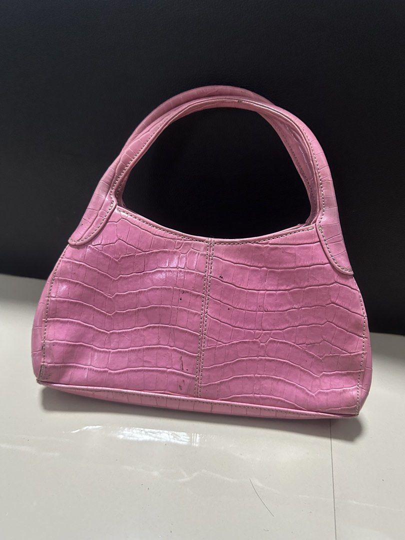 Vintage Y2K Mini Handbag Pink Leather (Category: Purses & Pouches) located in Manila. Submitted by mae__________c (Listing ID 1459785584, Image 3). Description: no issue decluttering sta ana manila.