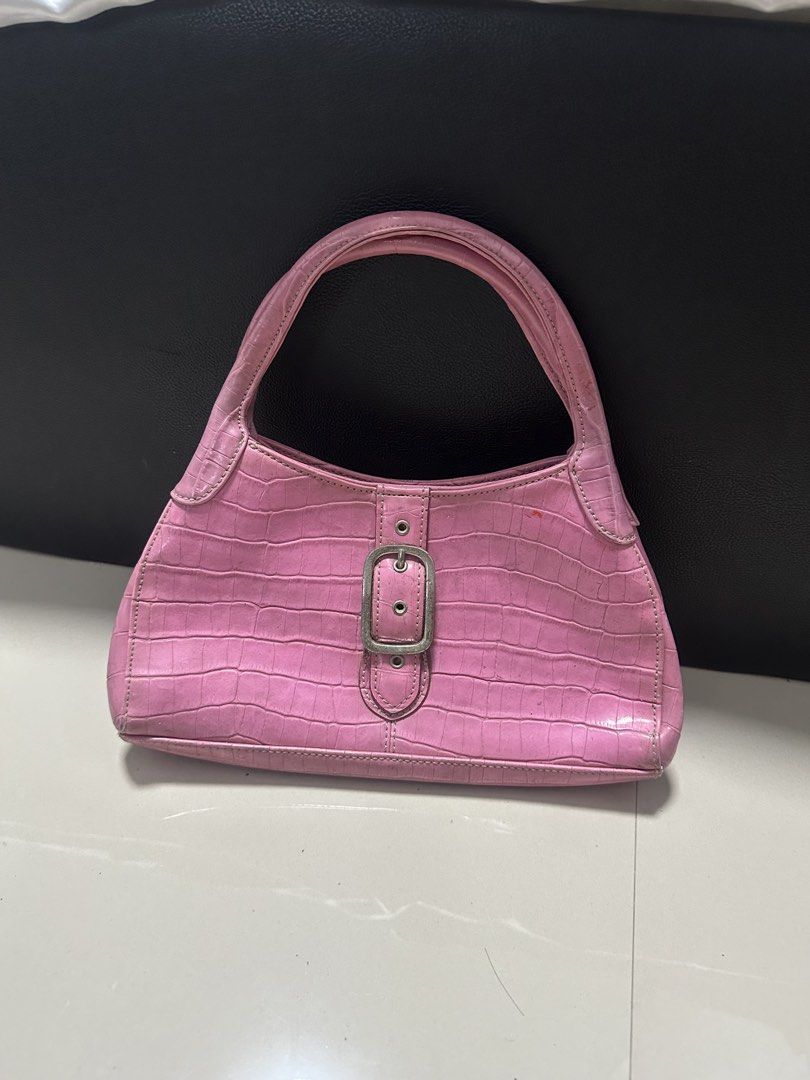 Vintage Y2K Mini Handbag Pink Leather (Category: Purses & Pouches) located in Manila. Submitted by mae__________c (Listing ID 1459785584, Image 2). Description: no issue decluttering sta ana manila.