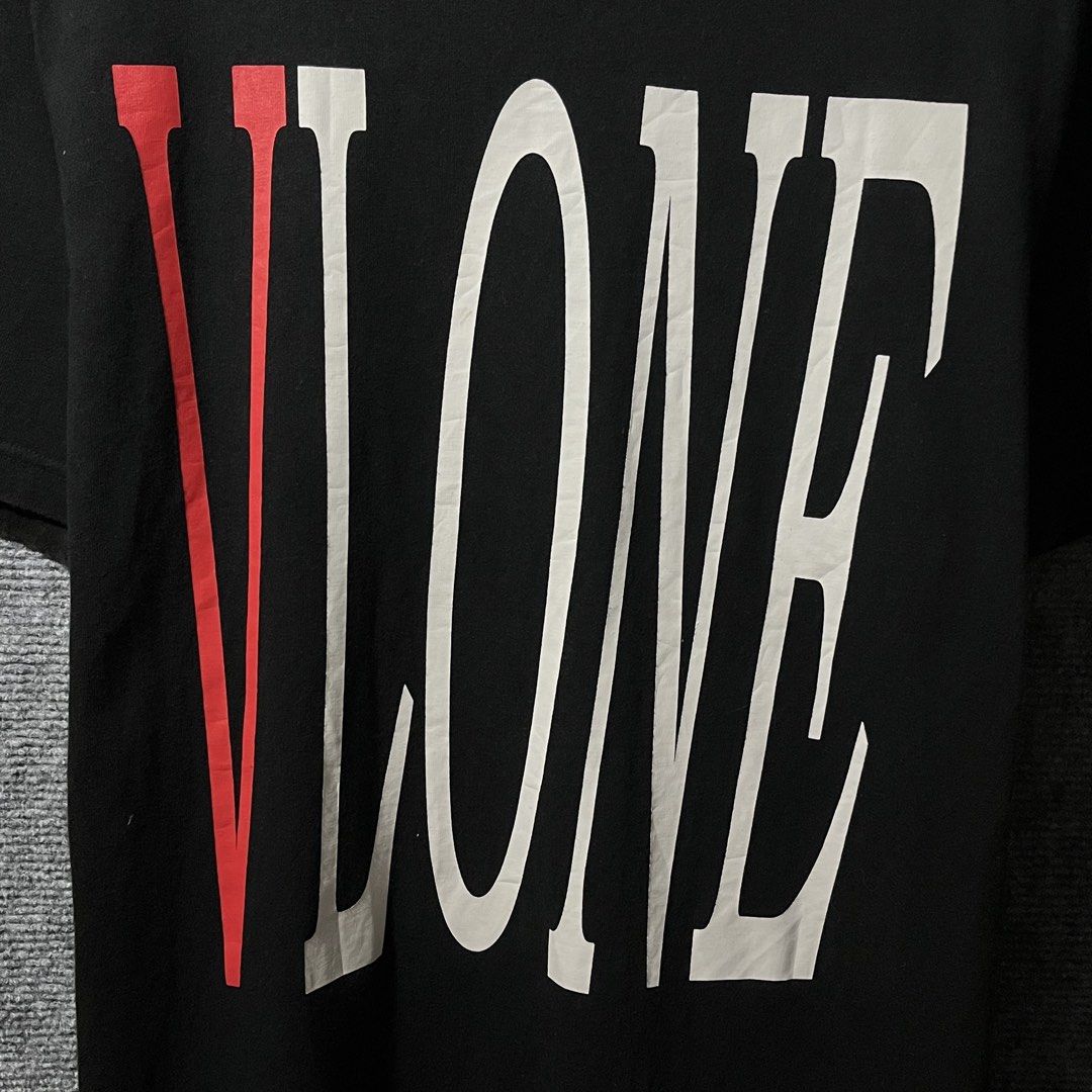 VLONE (Category: Activewear) located in Naga. Submitted by goodfinds_only.v1 (Listing ID 1459734272, Image 3). Description: SIZE:MEDUIM MEASUREMENTS WIDTH:19 INCHES LENGTH:29 INCHES COLOR RATE:9/10 IN GOOD CONDITION NO FLAWS.