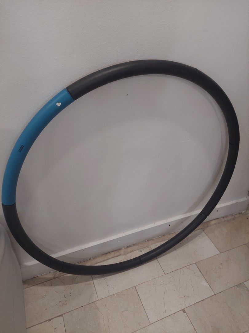 Weighted 1.4kg Decathlon Hula Hoop (Category: Toning & Stretching Accessories) located in Muntinlupa City. Submitted by chanbjv (Listing ID 1459721892, Image 1). Description: - Detachable Blue and black hula hoop from Decathlon - Ideal for workouts and fitness routines - Simple to assemble and disassemble - Great for convenient home exercise.