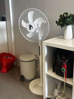 (Category: ) located in . Submitted by morenaph (Listing ID 1459742702, Image 1). Description: .