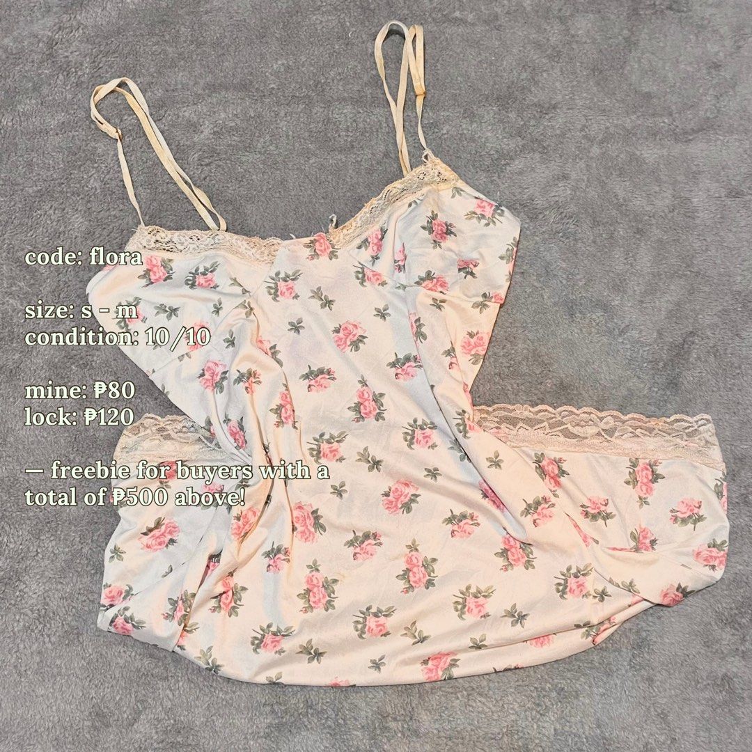 white floral fitted long dress (Category: Dresses) located in Manila. Submitted by findsbyanea (Listing ID 1459837968, Image 1). Description: size: xs - m condition: 10/10 — no issues.