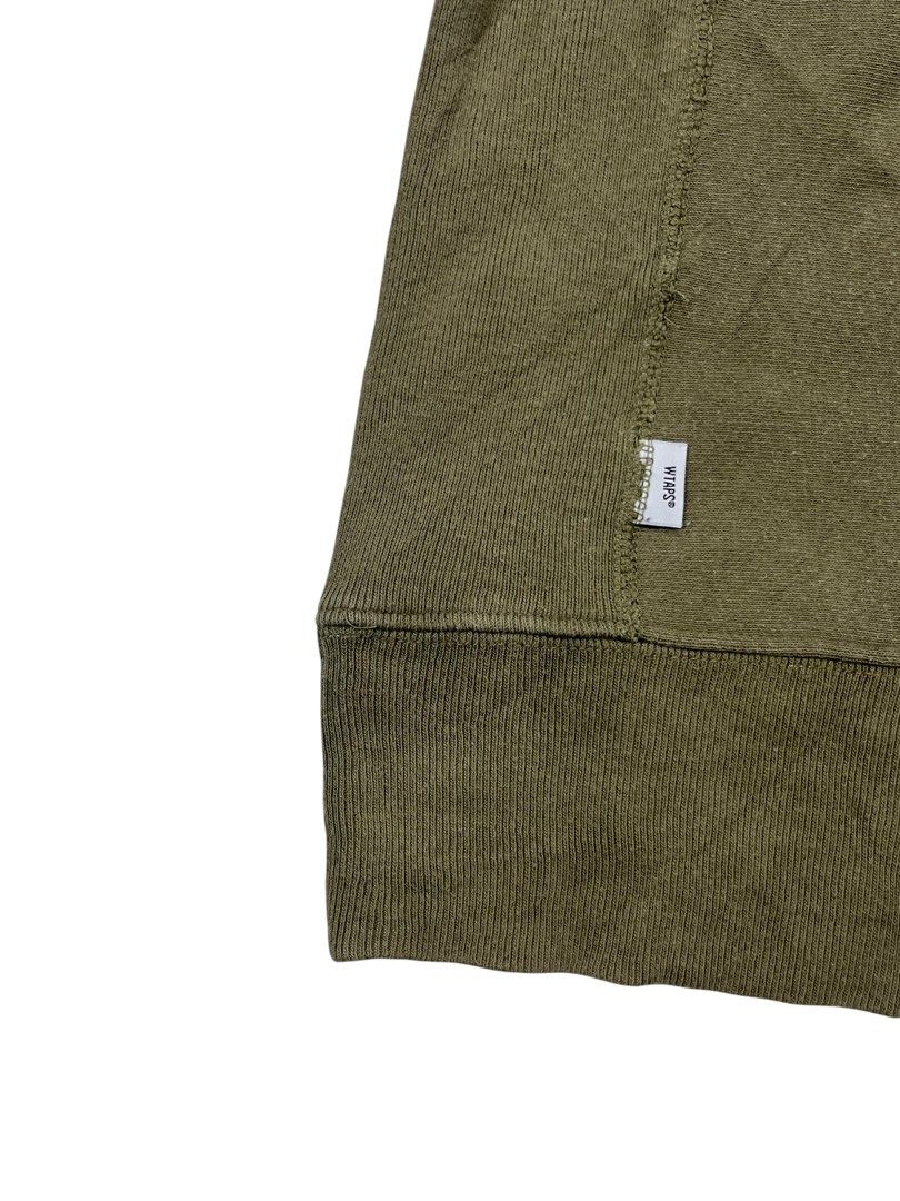 Wtaps x Champion Crewneck (Category: Coats, Jackets and Outerwear) located in Bacolod City. Submitted by piquedup.ph_v2 (Listing ID 1459859895, Image 3). Description: Wtaps x Champion Crewneck - Authentic Size: Large | 22x27 Condition: Excellent Color rate: 9.5/10 (Color may vary to lighting) Flaws: None.