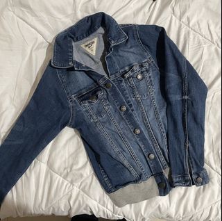 (Category: ) located in . Submitted by 888.91 (Listing ID 1459764818, Image 1). Description: .