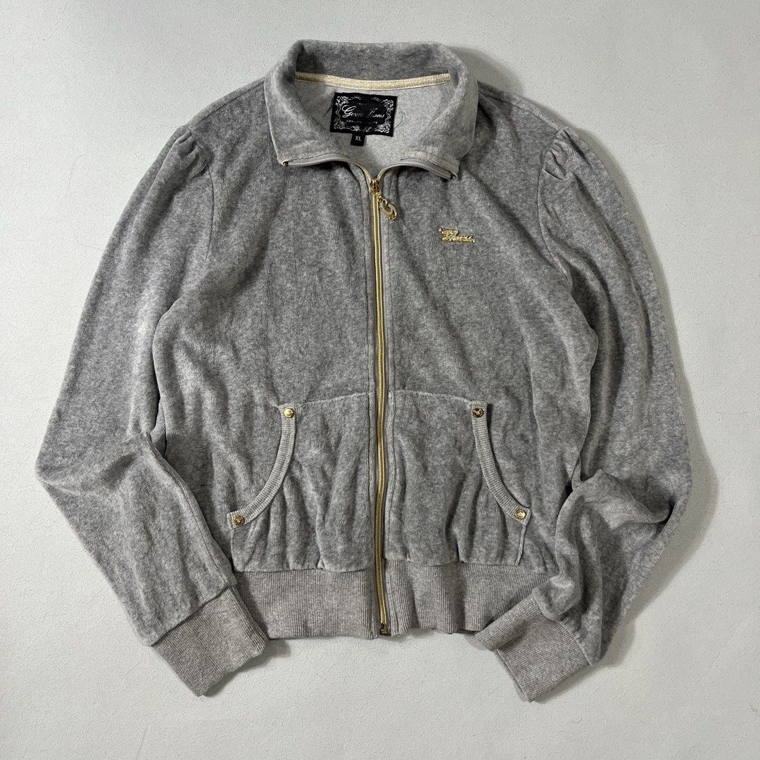Y2k Guess Velvet Jacket (Category: Coats, Jackets and Outerwear) located in Nasugbu. Submitted by janstuffs_womens (Listing ID 1459886170, Image 2). Description: Y2k Guess Velvet Fullzip Jacket XL on tag 18.5x21 Best fit Medium or Large Womens In prestine condition - no flaw 350 only Buyer add sf.