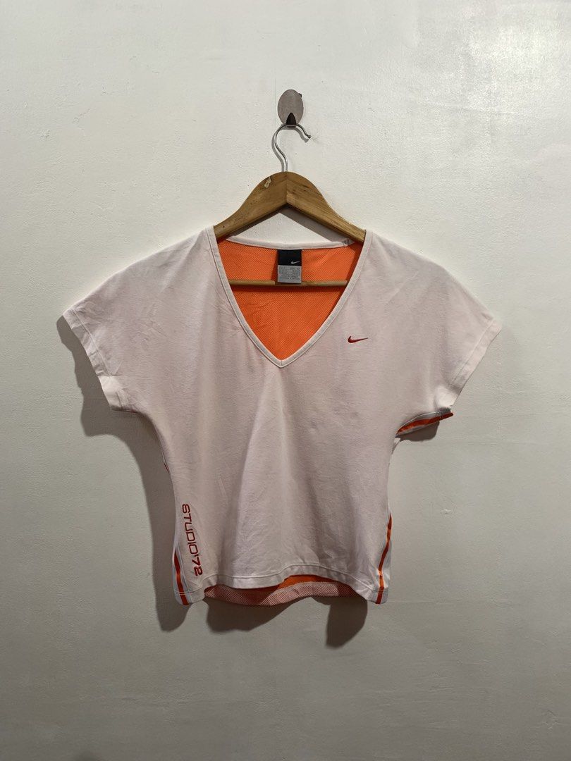 Y2K NIKE “ STUDIO’72” V-NECK TOP (Category: Activewear) located in Gumaca. Submitted by getscore.ph (Listing ID 1459724831, Image 1). Description: WTS ❗️Y2K NIKE “ STUDIO’72” V-NECK TOP❗️ ✅Size: S on tag ✅Dimes: Width 15.5 Length 19 ✅Color Rate: 9.5/10 ✅Condition: Excellent ✅Issue: None Color may due to lightning NEED WASH FRESH FROM BALE DM ME TO PURCHASE 📥📥 📍Loc. Gumaca,Quezon 📍Courier: JNT EXPRESS.