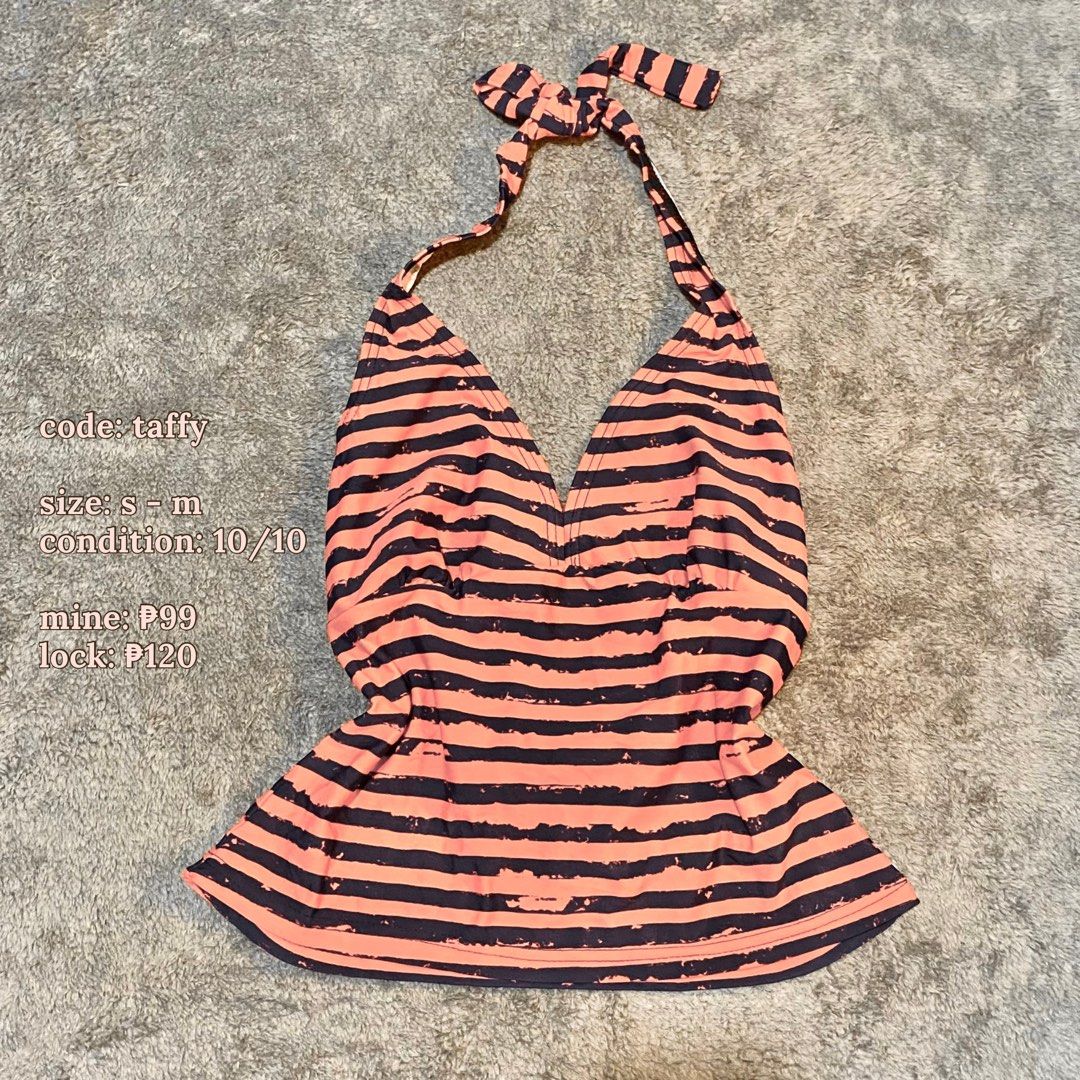 y2k patterned halter top (Category: Sleeveless) located in Manila. Submitted by findsbyanea (Listing ID 1459839087, Image 1). Description: size: xs - m condition: 10/10 — no issues.