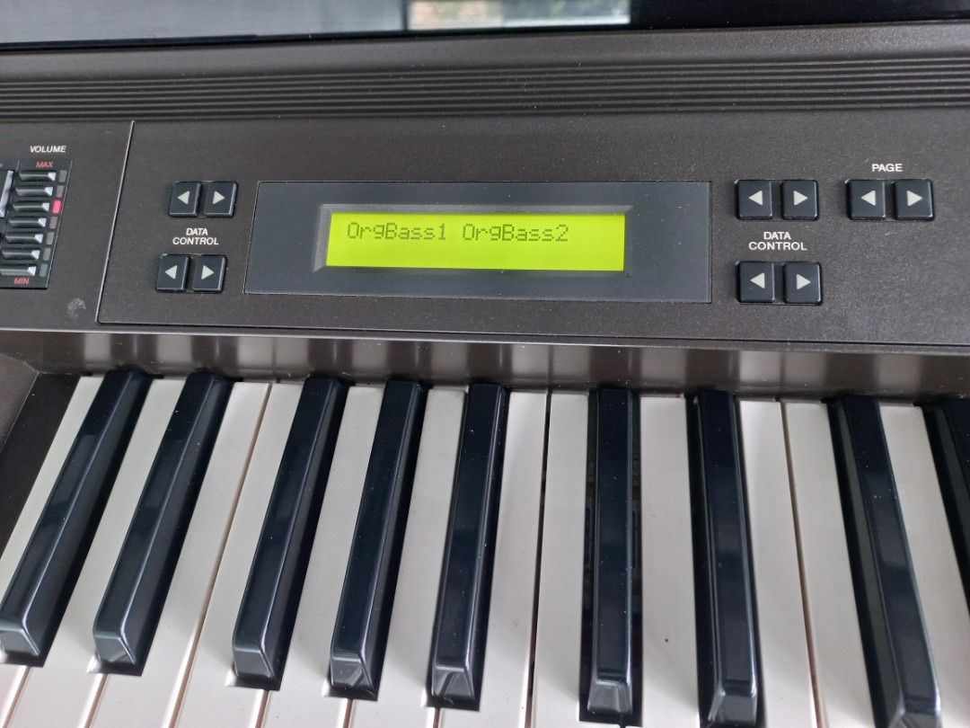 YAMAHA Electone EL-50 Electronic Organ Keyboard (Category: Musical Instruments) located in Manila. Submitted by arisdavid24 (Listing ID 1459724915, Image 3). Description: 46k php only In Good Working Condition Fixed Plugin 220 Volts Power Adaptor Imported from Japan We can deliver within metro manila for COD, ( delivery fee buyer's expense ) We can ship nationwide ( shipping fee buyer's expense ) Call or txt for faster transaction 09914075827.