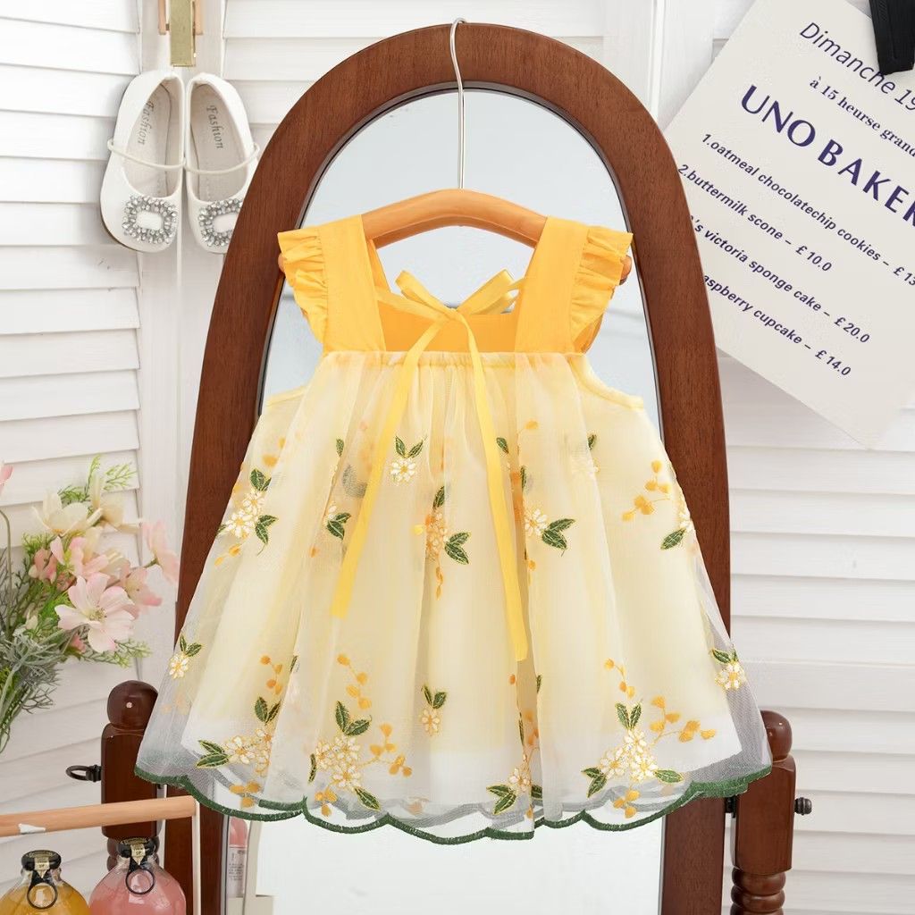 Yellow dress (Category: Babies & Kids Fashion) located in Manila. Submitted by carolgaza14 (Listing ID 1459811343, Image 2). Description: Floral embroid dress 2-3y.