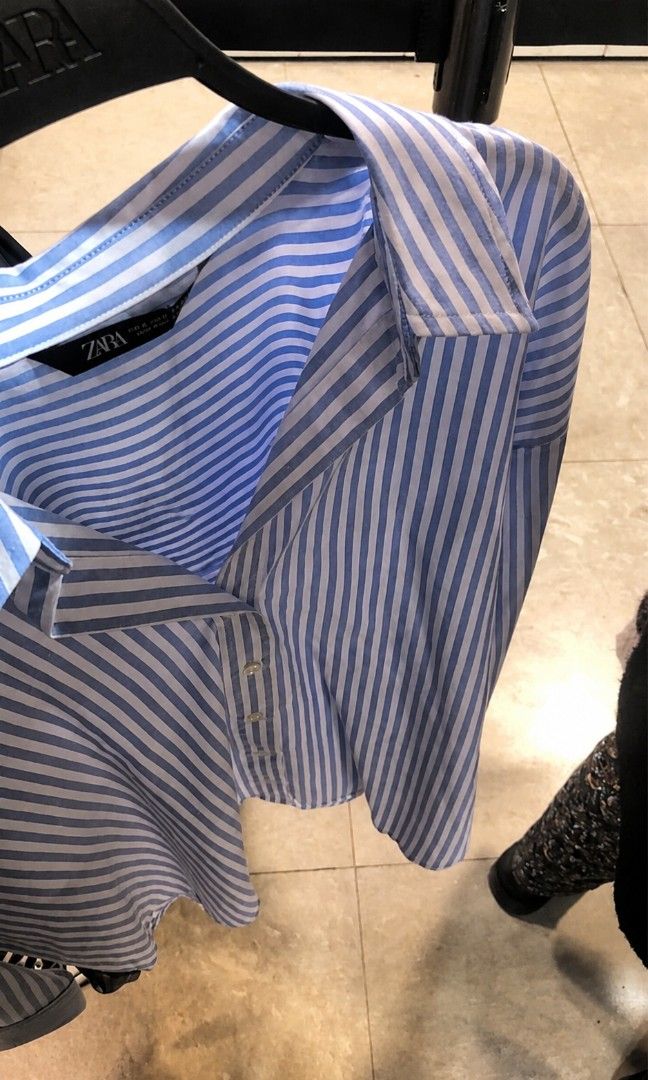 Zara button-down shirt featuring classic vertical pinstripes (Medium) (Category: Longsleeves) located in Pavia. Submitted by braveowl.0f8ca0 (Listing ID 1459713571, Image 1). Description: Decluttering Zara button-down shirt featuring classic vertical pinstripes (Med) Location Iloilo City.