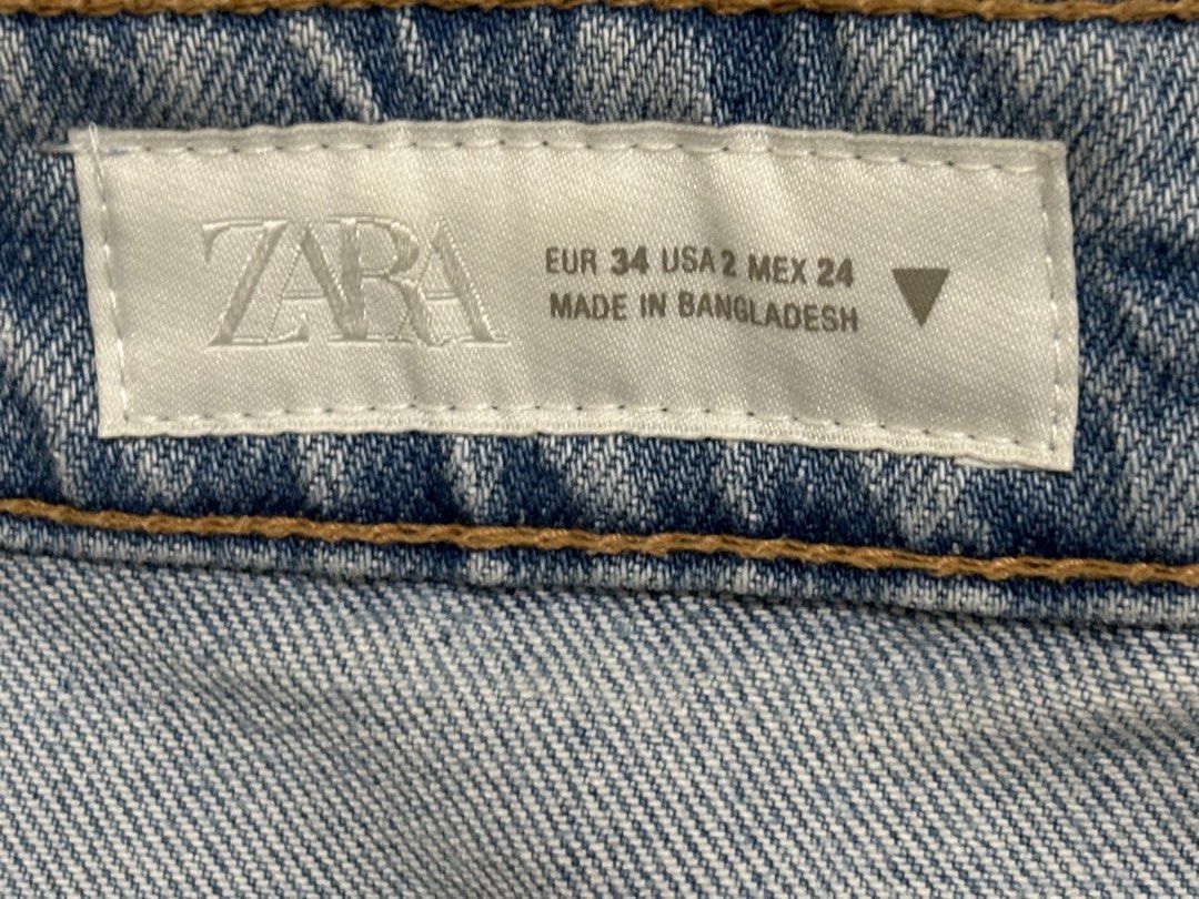 Zara Denim High-Rise Shorts (Category: Shorts) located in Lipa City. Submitted by cosmicstar.b640d6 (Listing ID 1459839613, Image 3). Description: Light-washed Waistline: 24 - 26 inches Length: 16 inches.