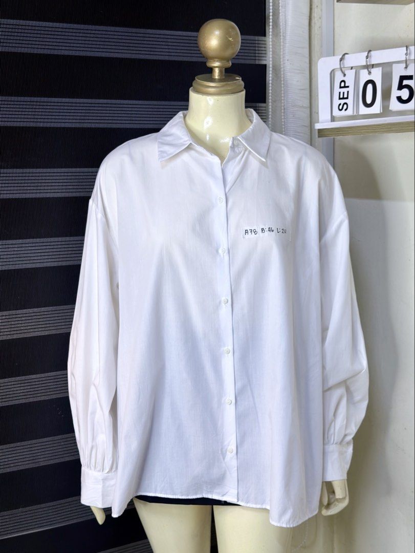 ZARA FILLETED BACK LONGSLEEVES(A78) (Category: Longsleeves) located in Bulacan. Submitted by nicolaiscloset (Listing ID 1459790052, Image 2). Description: Xs on tag but kaya hanggang large.