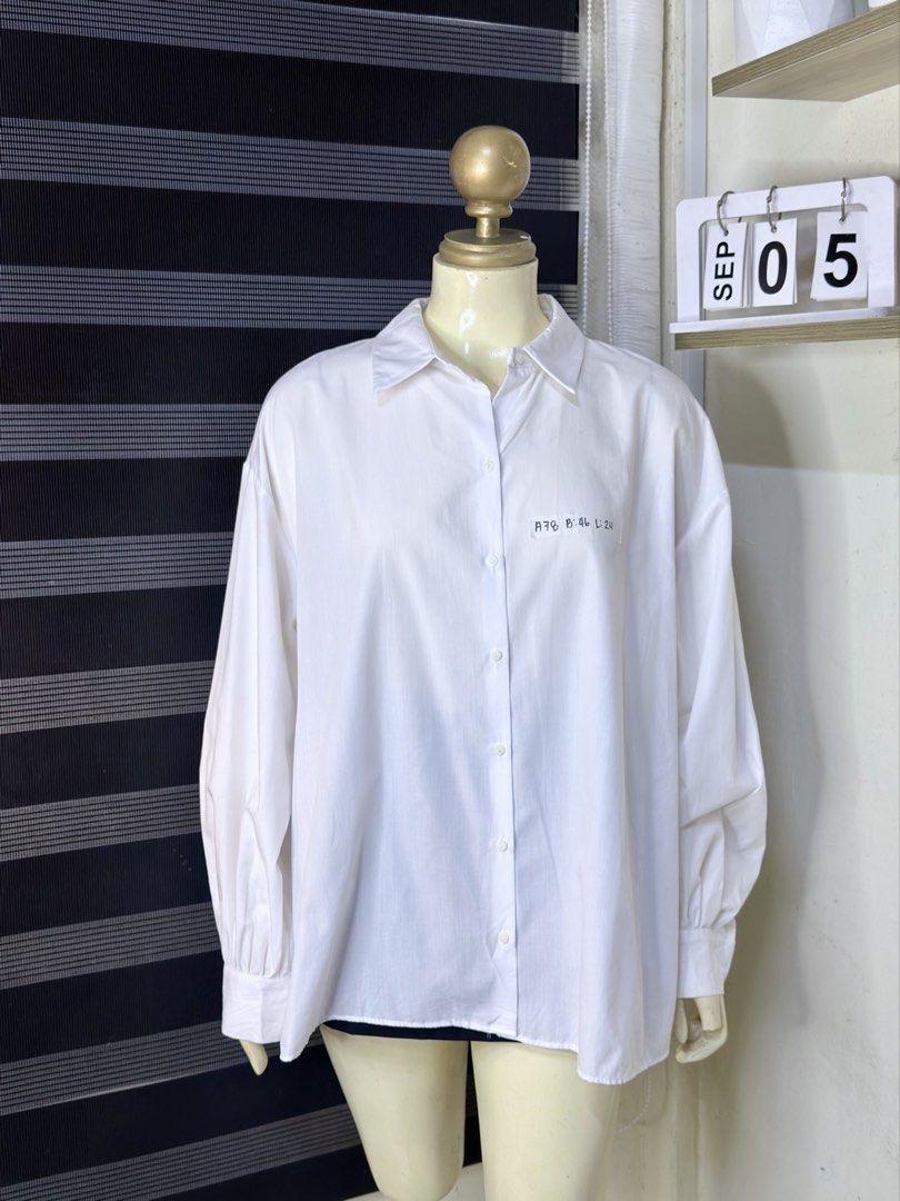 ZARA FILLETED BACK LONGSLEEVES(A78) (Category: Longsleeves) located in Bulacan. Submitted by nicolaiscloset (Listing ID 1459790052, Image 1). Description: Xs on tag but kaya hanggang large.