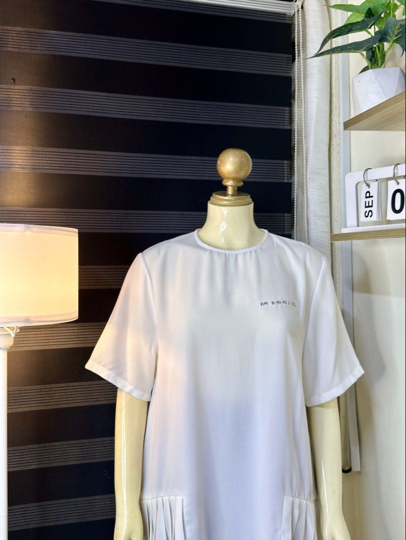 ZARA FILLITED BLOUSE (A14) (Category: Blouses) located in Bulacan. Submitted by nicolaiscloset (Listing ID 1459737916, Image 2). Description: .