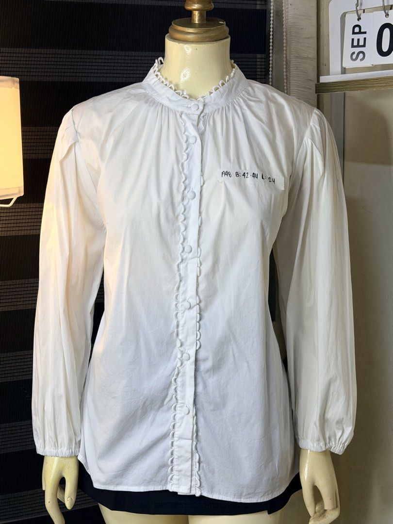 ZARA FORMAL LONGSLEEVES(A48) (Category: Longsleeves) located in Bulacan. Submitted by nicolaiscloset (Listing ID 1459781741, Image 2). Description: .