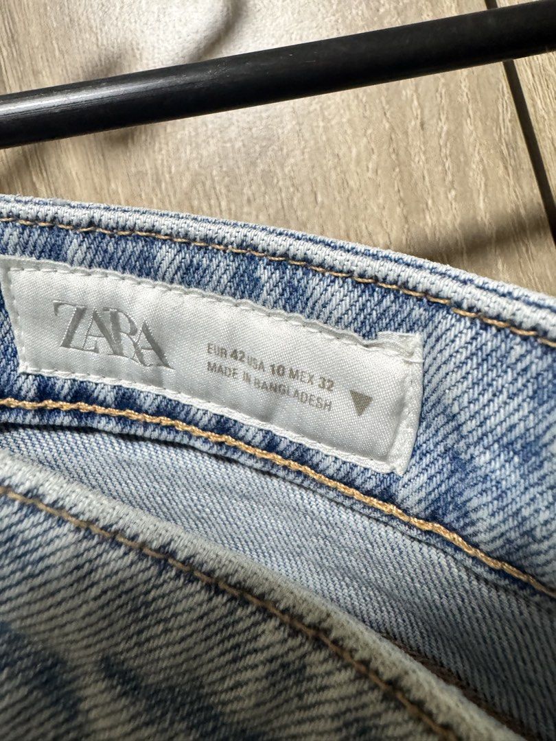 Zara pants (Category: Jeans) located in Quezon City. Submitted by spacecleaner101 (Listing ID 1459769803, Image 3). Description: Used once during my trip No flaws See when worn Rfs: Msikip na .