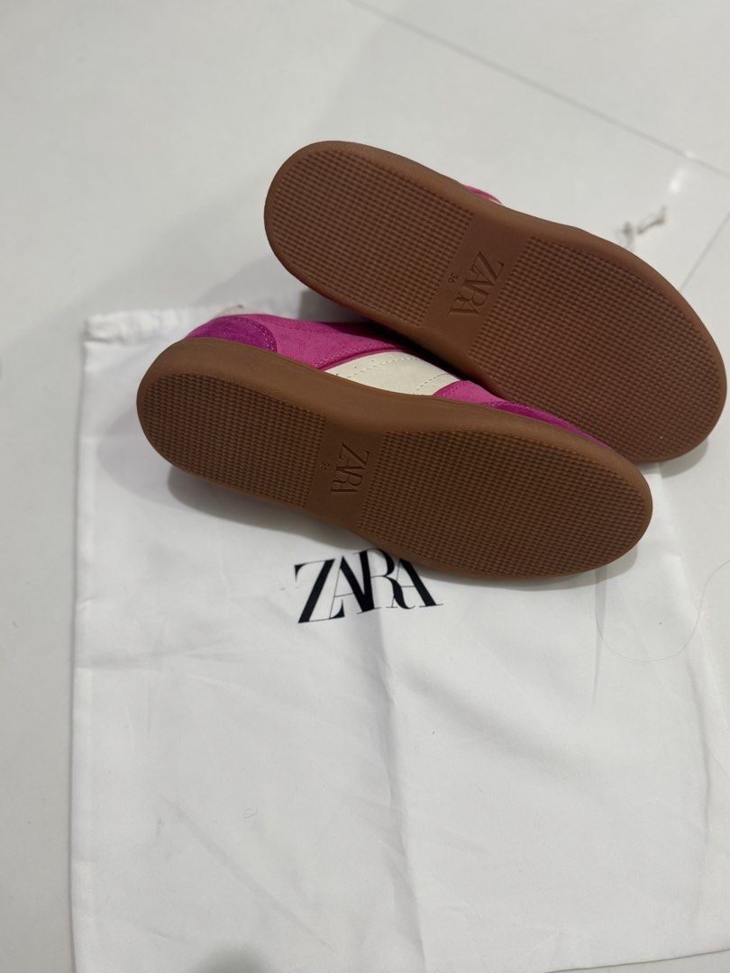 Zara Pink Shoes (Category: Sneakers) located in Manila. Submitted by ejjjjjjjt (Listing ID 1459886591, Image 2). Description: Brand new never been worn, RFS: Wrong size .