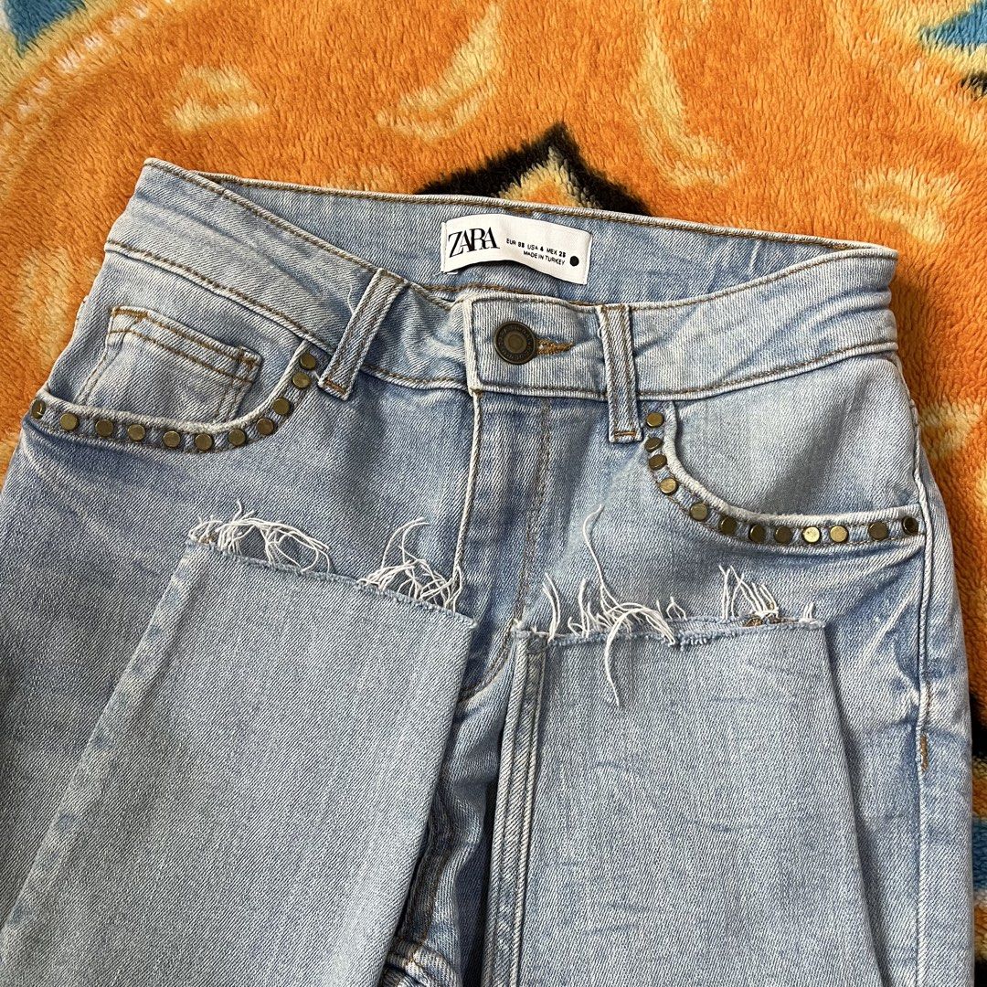 Zara Skinny Jeans (Category: Jeans) located in Baguio. Submitted by lalesi (Listing ID 1459740358, Image 2). Description: Padala fr Israel Never used Like new W24-25 Rise 11” Length 37.5” Ankle hole 4.5” .