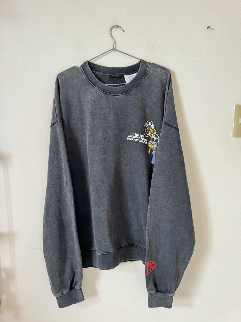 ZARA X POST MALONE SWEATER (M) (Category: Coats, Jackets and Outerwear) located in Manila. Submitted by jelogvtierrez (Listing ID 1459721393, Image 1). Description: W: 24" H: 28.5" Shipping via J&T.