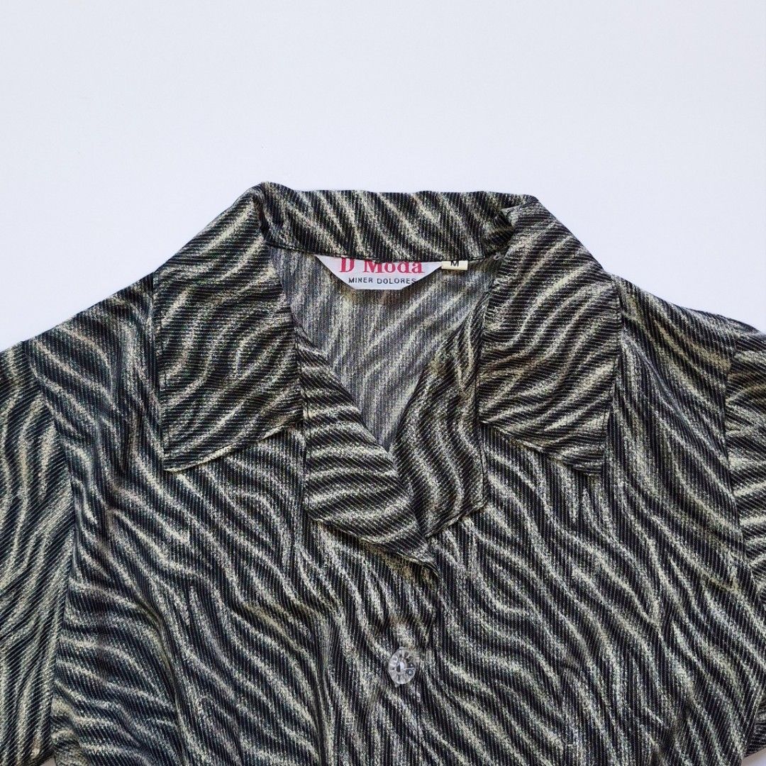 Zebra Print Short Sleeve Blouse | D Moda (Category: Blouses) located in Tarlac. Submitted by brownbasket (Listing ID 1459723926, Image 2). Description: Size: S-M Price + Sf MOP: Gcash | MariBank MOD: J&T.