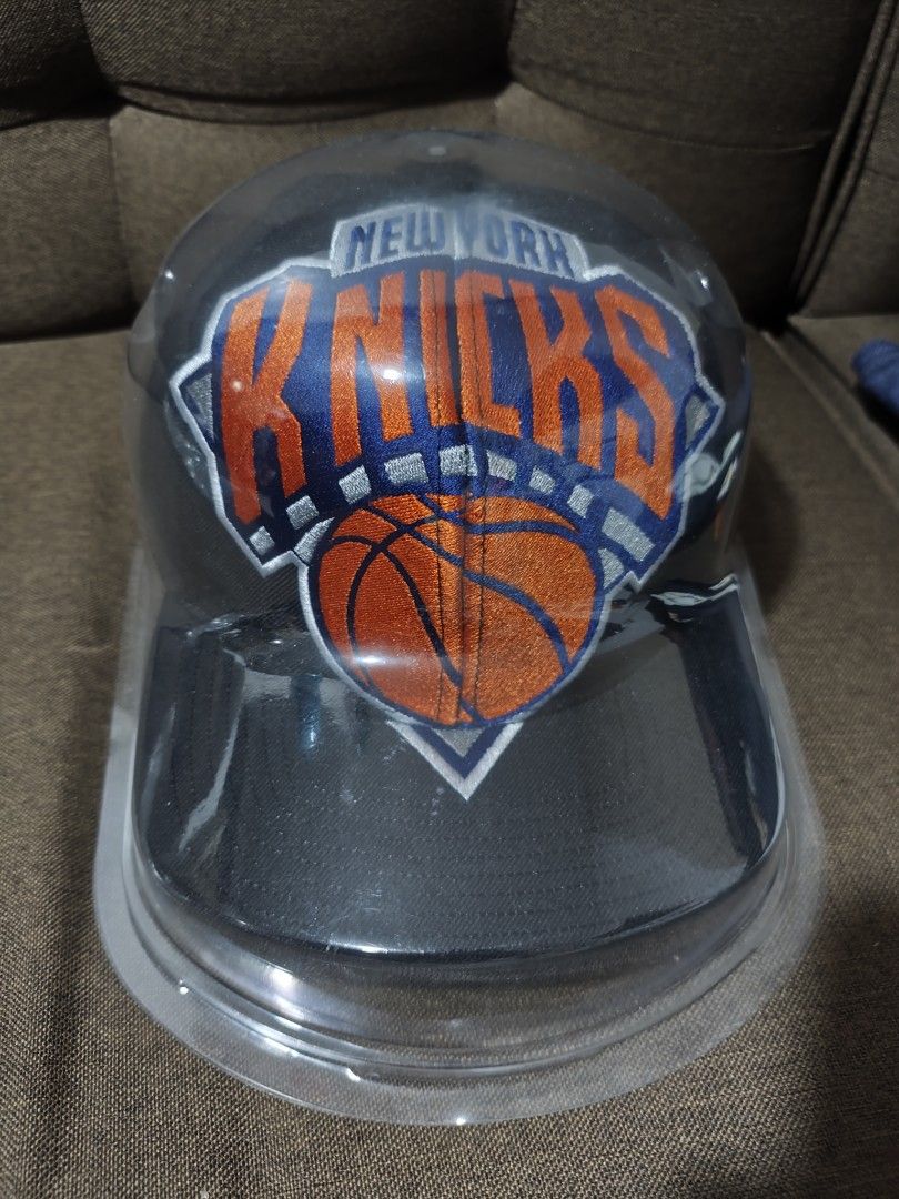 Zephyr New York Knick (Big Logo) (Category: Caps & Hats) located in Imus. Submitted by bigbrew2k171388 (Listing ID 1459785275, Image 1). Description: .