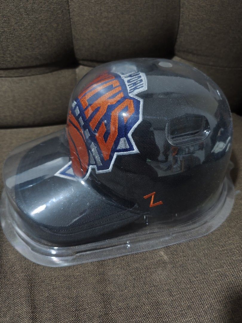 Zephyr New York Knick (Big Logo) (Category: Caps & Hats) located in Imus. Submitted by bigbrew2k171388 (Listing ID 1459785275, Image 2). Description: .