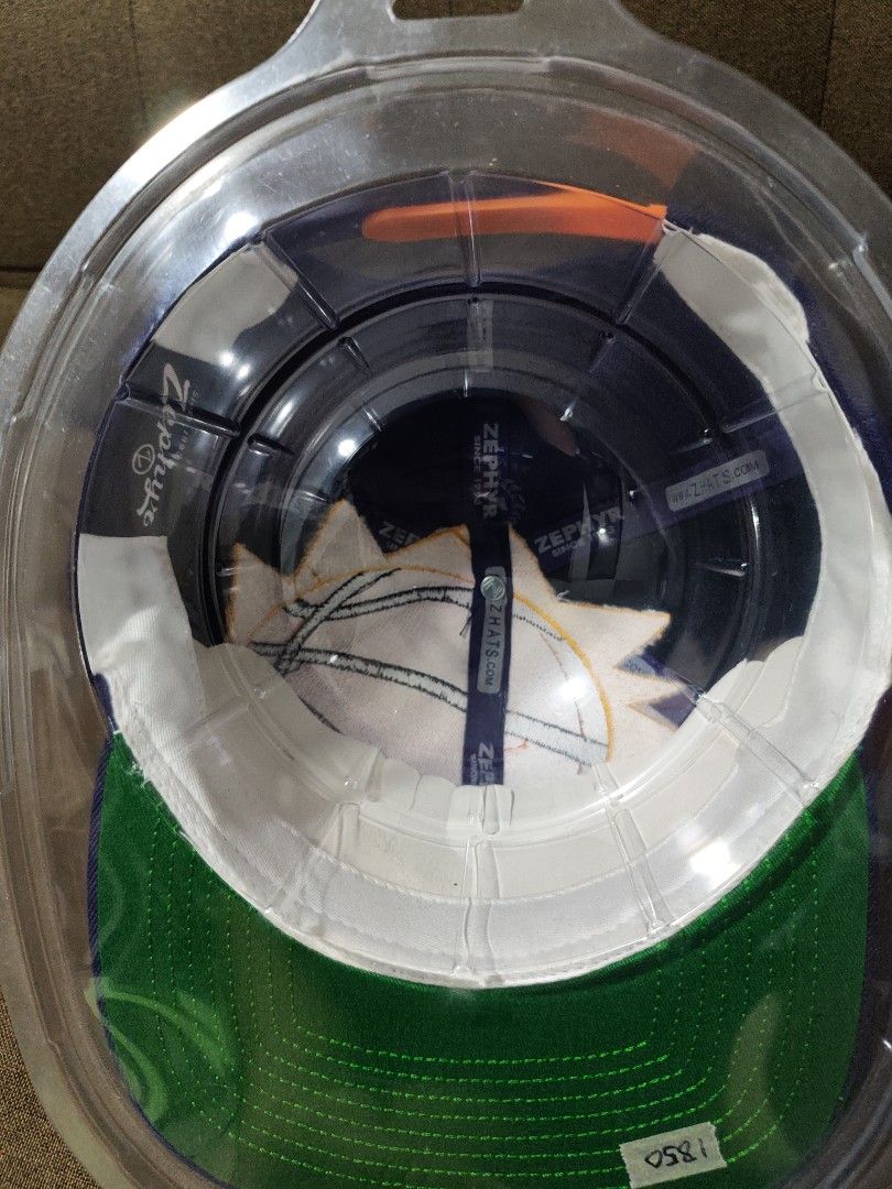 Zephyr Phoenix Suns (Big Logo) (Category: Caps & Hats) located in Imus. Submitted by bigbrew2k171388 (Listing ID 1459785637, Image 3). Description: .