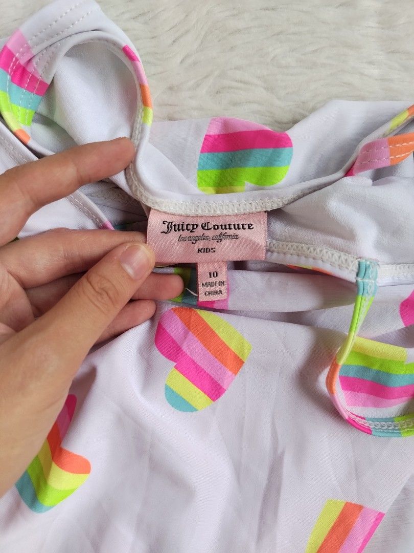 (10-12) JUICY COUTURE (Category: Babies & Kids Fashion) located in Paranaque City. Submitted by closetbykimkirsten (Listing ID 1460016268, Image 3). Description: 🎀Like New🎀 ✨Brand: JUICY COUTURE ⚡No pads 🪷Size: 10-12yrs old 💸Price: P550 (Non Negotiable) ♦️All Items are PRELOVED in good condition. ♦️Please do manage your expectations. ♦️WASH before USE ♦️BUY at your own RISK 🔥NO RETURN NO EXCHANGE POLICY🔥 ⛔BOGUS BUYER/JOY RESERVER will be po