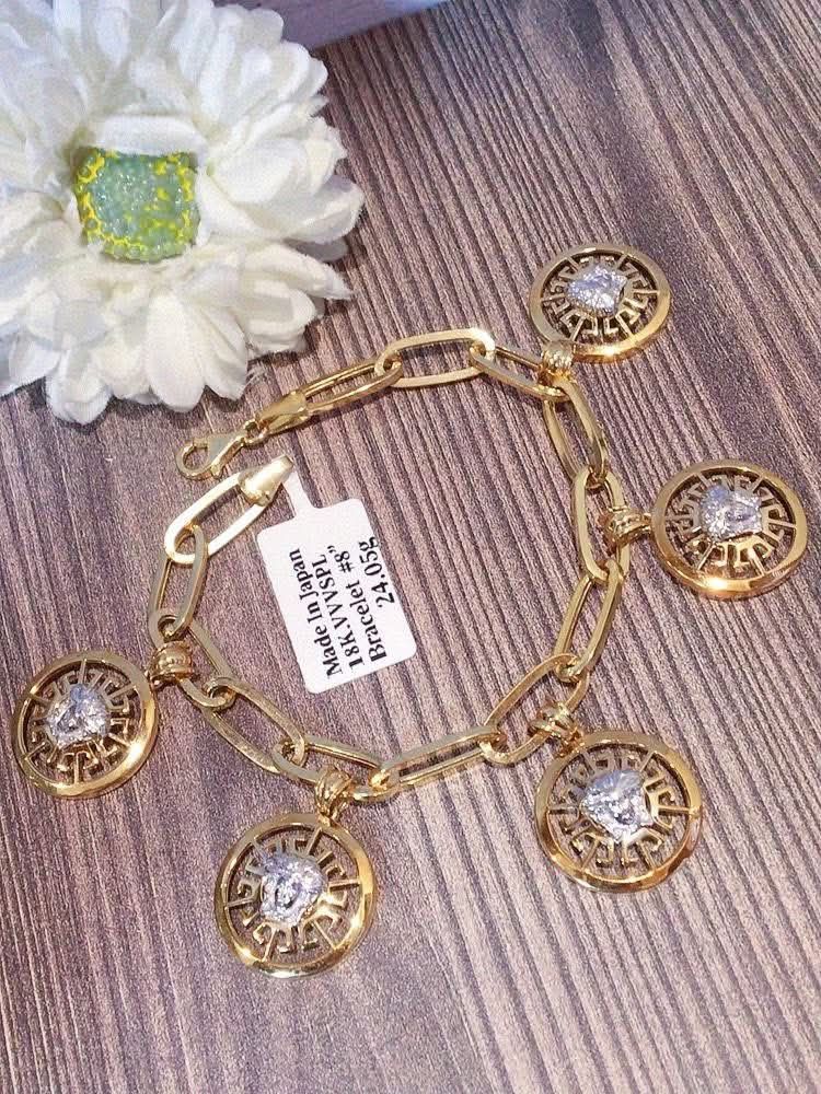 18k Japan gold versace bracelet (Category: Bracelets) located in Manila. Submitted by bhelgoldseller2ndaccount (Listing ID 1459962383, Image 2). Description: New!!✨New!!✨New!! Authentic 18k Japan Golds 💯pawnable/naisasanla 💯with high appraisal rate 💯good investment 💯Direct supplier price 👉OPEN for resellers 🌺please take time to evaluate their actual sizes and grams 👉Best panggift for all occasions ✅ Sold per grams not per piece Kya lowest 