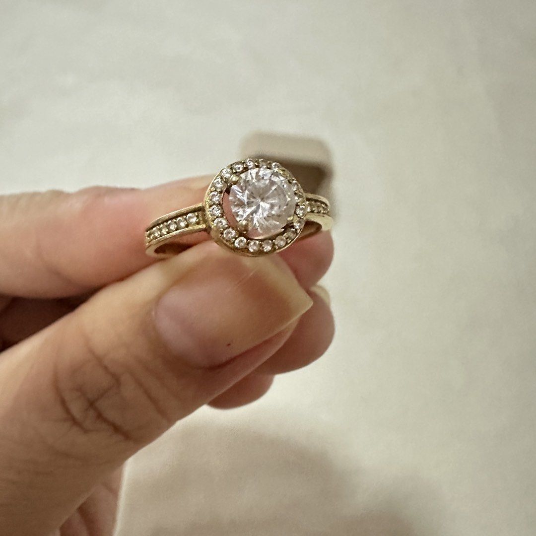 18k Jp gold cz stone (Category: Rings) located in Manila. Submitted by secondsnuggle (Listing ID 1460015674, Image 2). Description: 2grams .