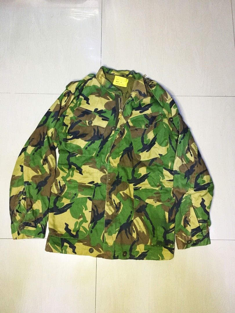 1984 © British Army DPM Ripstop Field Jacket * (Category: Coats, Jackets and Outerwear) located in Cabuyao City. Submitted by roronhilira (Listing ID 1460102375, Image 3). Description: 1984 © British Army DPM Ripstop Field Jacket * SIZE R on tag 21 pit to pit 29 length Shoulder to shoulder 18 Sleeve length 24.5 9.5 Color rate very good condition 1700 plus ship DM 📥.