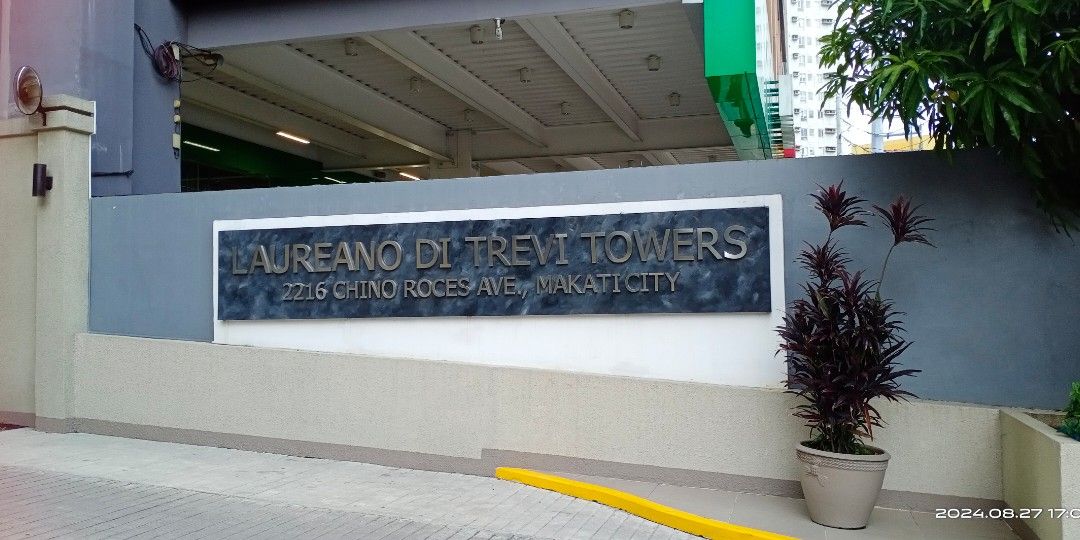 1BR Makati Condo for Rent (Category: Apartments & Condos) located in Cabanatuan. Submitted by marie.santiago (Listing ID 1459910886, Image 1). Description: Association dues included in rental fee 20.4 sqm Amenities (in-house/retail): Swimming pool Gym Garden Jogging path Function rooms 24/7 Security Dental clinic Convenience store Coffee shop Nail salon Walking distance to the ff: Don Bosco Parish church and school Patient First Medical Clinic an