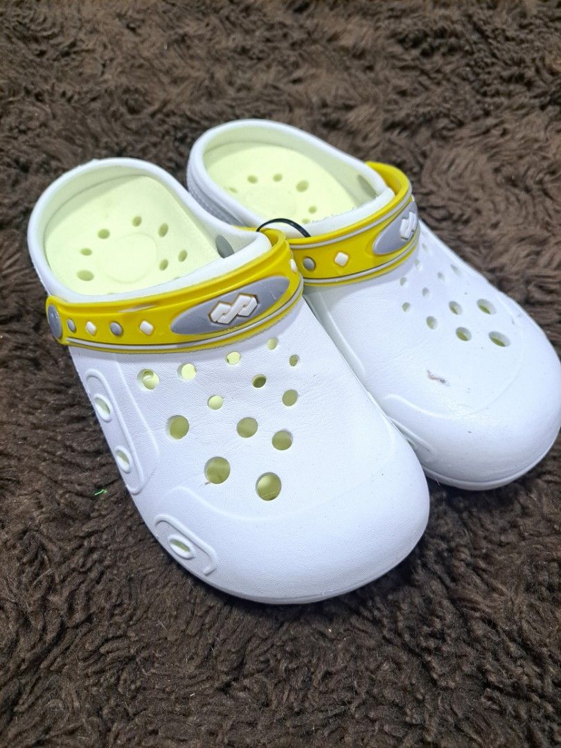 20cm, Aqua rush (Category: Babies & Kids Fashion) located in Quezon City. Submitted by kimlynandaya (Listing ID 1459958866, Image 2). Description: .