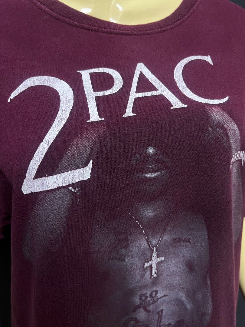 2Pac Graphic TShirt (Category: Tshirts & Polo Shirts ) located in Manila. Submitted by irenekaren57943 (Listing ID 1460044752, Image 2). Description: 𝟐𝐏𝐀𝐂 𝐒𝐡𝐢𝐫𝐭 ➤ 𝟐𝟐 𝐖 | 𝟐𝟗 𝐋 ➤ 𝟗.𝟓 | 𝐄𝐱𝐜𝐞𝐥𝐥𝐞𝐧𝐭 ➤ 𝐍𝐨 𝐈𝐬𝐬𝐮𝐞!.