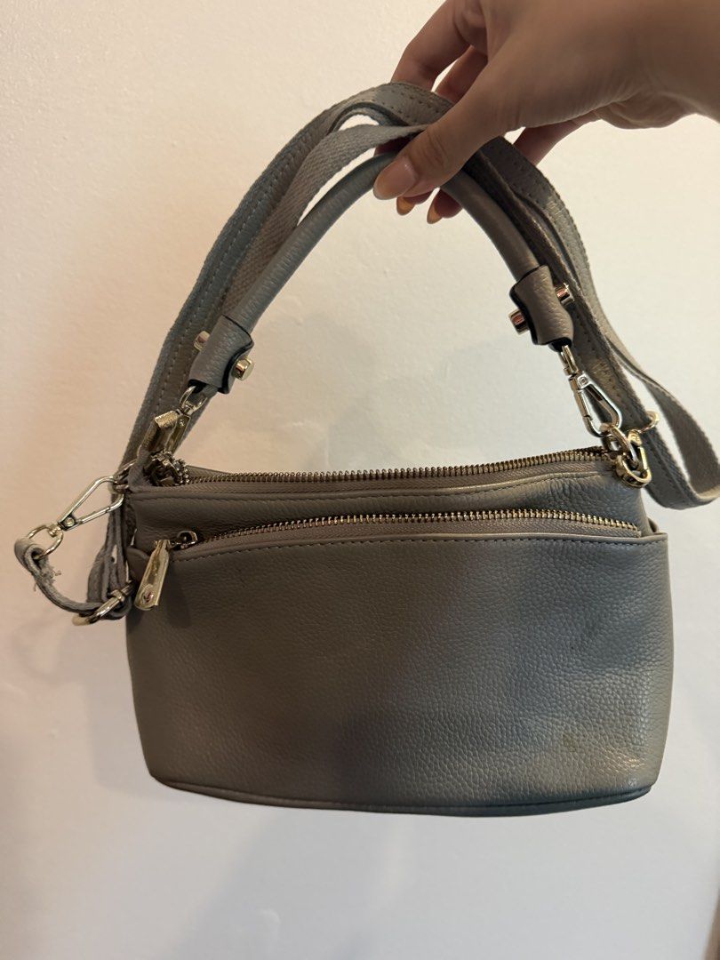 3 Pouch Bag (Grey) (Category: Purses & Pouches) located in Mandaluyong City. Submitted by aeriwithlove (Listing ID 1459977366, Image 1). Description: .