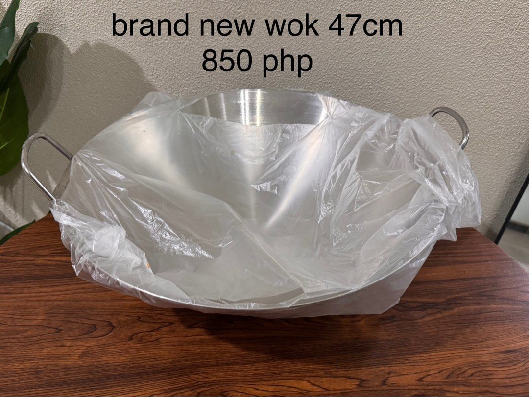 47cm wok (Category: Cookware & Accessories) located in Makati City. Submitted by shop.ysaa (Listing ID 1459381314, Image 1). Description: loc: Makati.