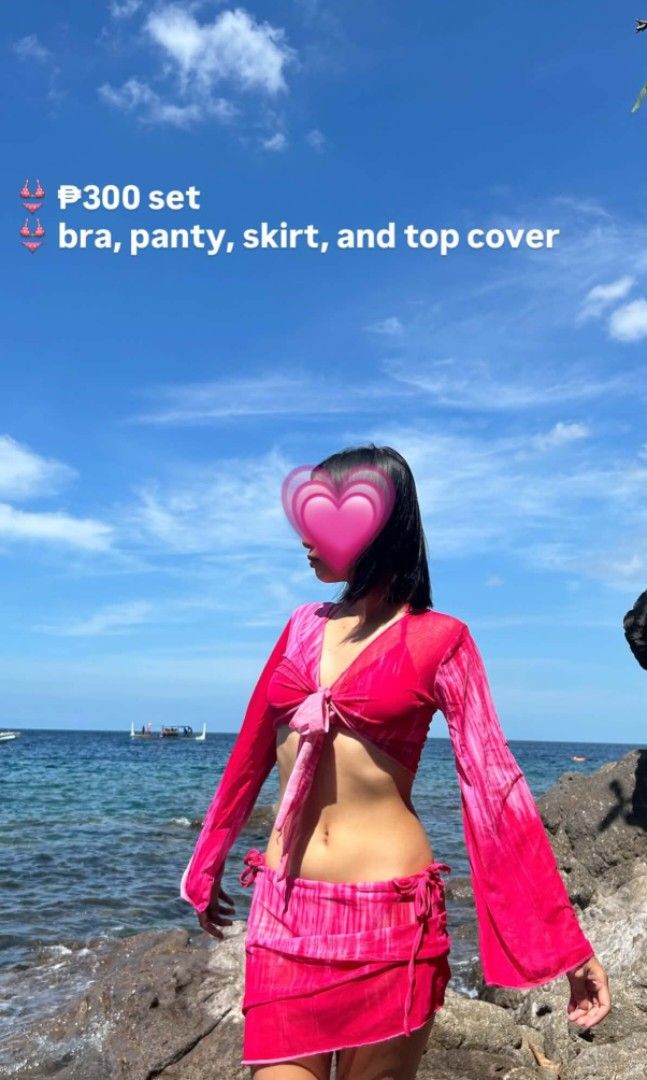 4n1 Swimsuit (Category: Bikinis & Swimsuits) located in Manila. Submitted by notaerichandesu (Listing ID 1459959412, Image 1). Description: 👙 4n1 Swimsuit 👙 ₱300 only 👙 XS to M (stretchable fabric).