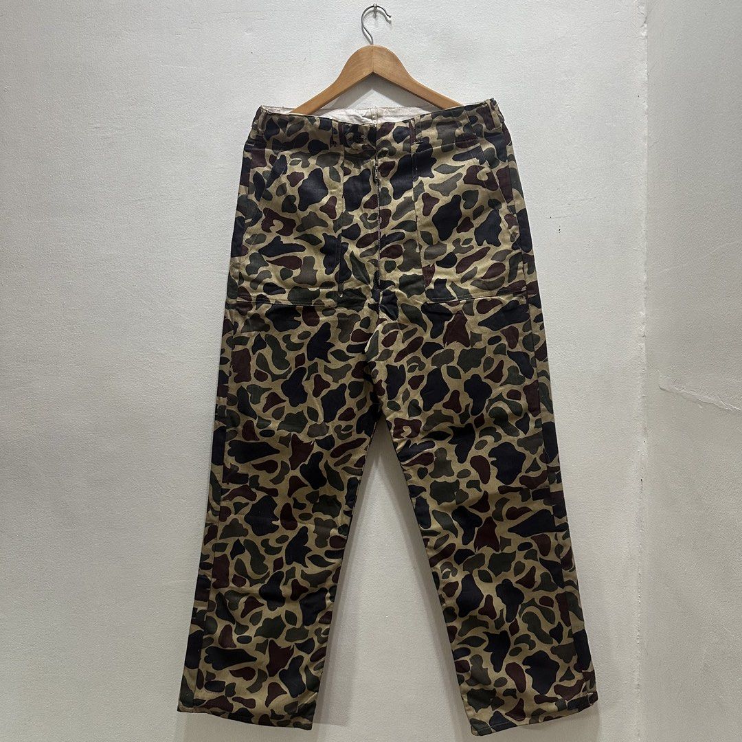 60s Beo Gam Camouflage Trouser (Category: Trousers) located in Quezon City. Submitted by brassolivesvntg (Listing ID 1460036547, Image 1). Description: 60’s Japan Made Civilian Baker Pants . Spotted Duck Hunter uniforms were procured by CISO for Special Forces and CIDG strike teams early in the Vietnam War. Loosely based on the frog camouflage worn by Marines in the Pacific during WWII, the duck hunter pattern consisted of brown and green shapes 