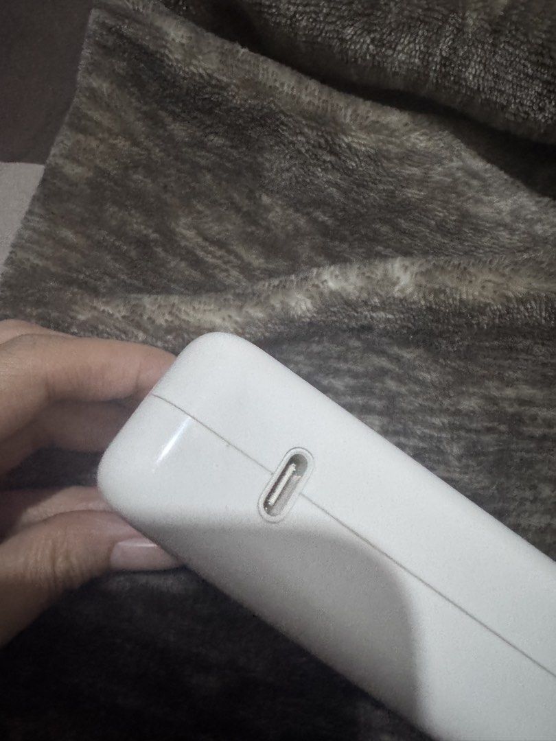 67W APPLE Type C adapter only (Category: Other Gadgets) located in Davao. Submitted by bargainbuddies2021 (Listing ID 1460067759, Image 2). Description: As is. Working.