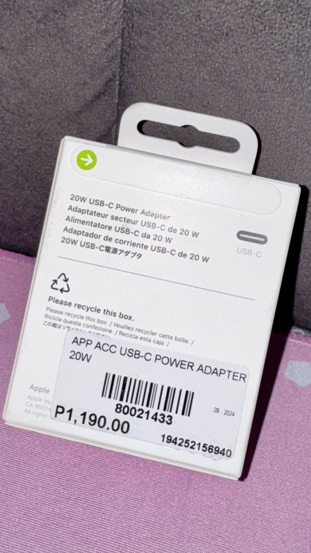 🍎 APPLE 20W USB-C POWER ADAPTER ⚡️ (Category: Chargers & Cables) located in Pasig City. Submitted by bellashopaholic (Listing ID 1459934679, Image 2). Description: 🍎 APPLE 20W USB-C POWER ADAPTER ⚡️ ✨ 100% ORIGINAL APPLE 📦 Brand New • Sealed • Never Used 🔌 20W USB-C Power Adapter ⚡️ Fast Charging for iPhone, iPad & compatible devices 💰 ₱750 ONLY! 😊 🏷️ Original Price: ₱1,190 📍 ON HAND & READY TO SHIP 🚚 J&T / LBC 🛵 SDD available 📦 Shippi