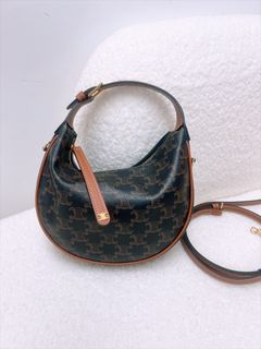 （分類：）位於 。 由 heras.luxury 提交（商品編號 1460073866，圖片 1）。簡介： 。