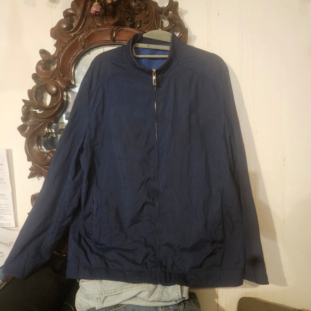 🌧️ MEN’S RAIN / LIGHTWEIGHT JACKETS — PRE-LOVED (Category: Coats, Jackets and Outerwear) located in Manila. Submitted by smartluxeph (Listing ID 1460055520, Image 2). Description: 🌧️ MEN’S RAIN / LIGHTWEIGHT JACKETS — PRE-LOVED 1️⃣ Navy Blue Lightweight Rain Jacket — ₱550 💙 Clean, minimalist navy design • Full zip + stand collar • Lightweight, easy to fold/pack • Subtle check/ripstop texture • Great for rainy days, travel & everyday wear LP: ₱